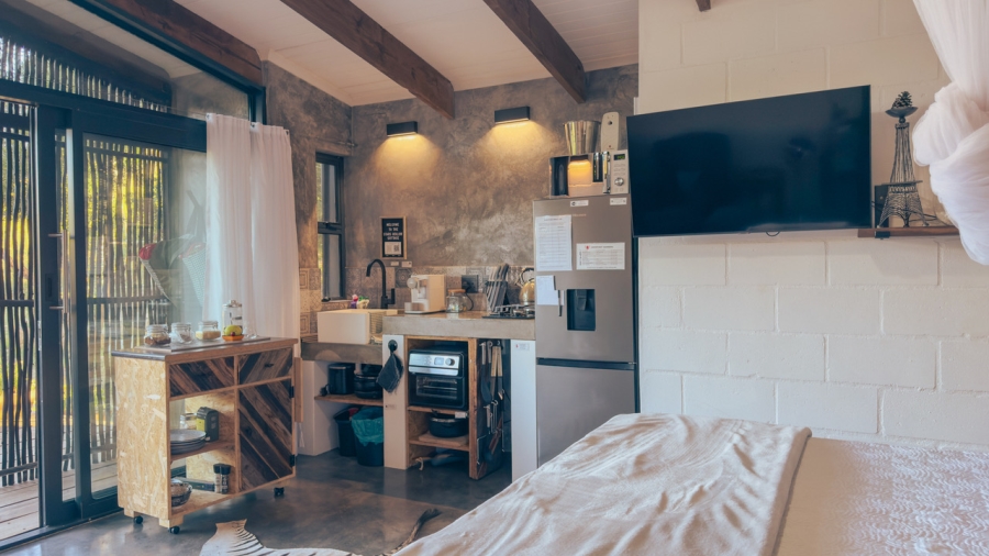 2 Bedroom Property for Sale in Ongegund Village Western Cape